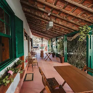 https://casa-wald.camposdojordaohotels.net